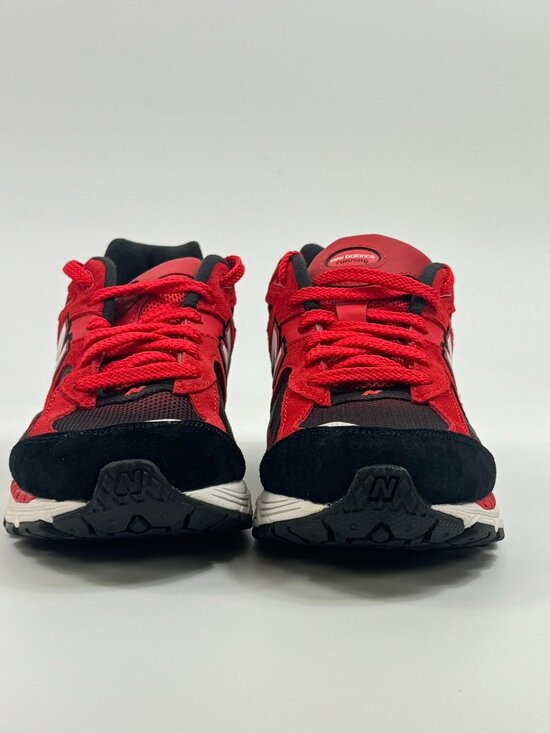 New Balance 2002R \'True Red Black\' U2002RZA size 8 main image 5
